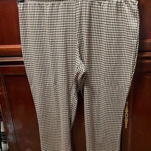 Avenue vintage plus size 30/32 Houndstooth Patterned Pants